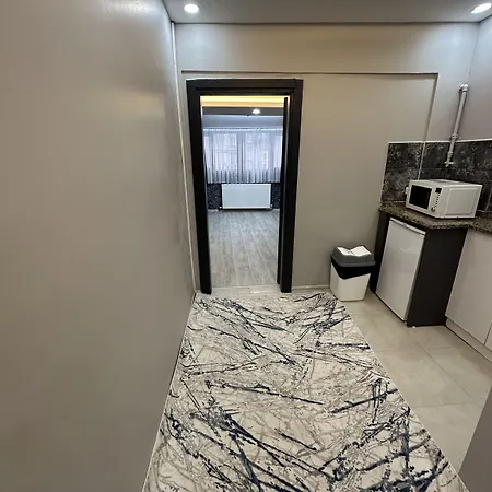 The Square 30 イスタンブール