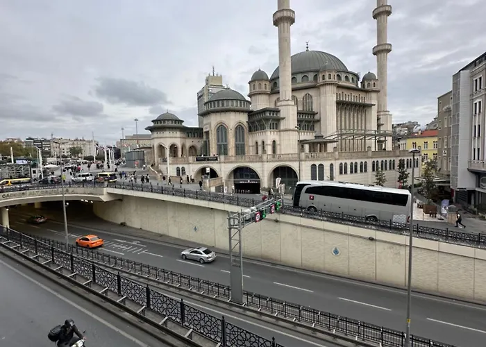 Hotel The Square 30 Estambul